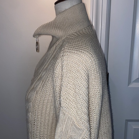 Brave Soul London Ivory V Neck Long Sleeve Knit Pullover Sweater Semi-Crop Sz M - Picture 6 of 8